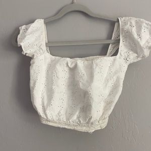 Amuse Short Sleeve Woven Floral Pattern top